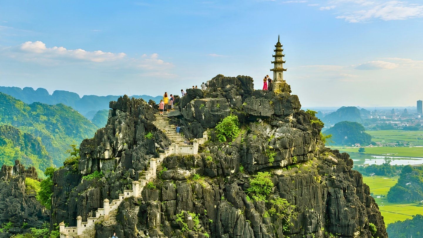 Hang Mua, l'un des plus beaux panoramas de Ninh Binh